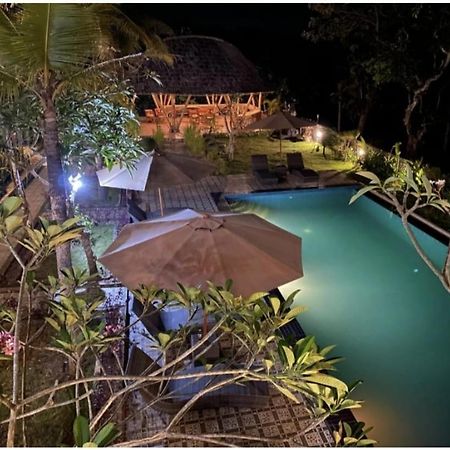Hotel Tinggian Hill Retreat Batununggul Exterior foto